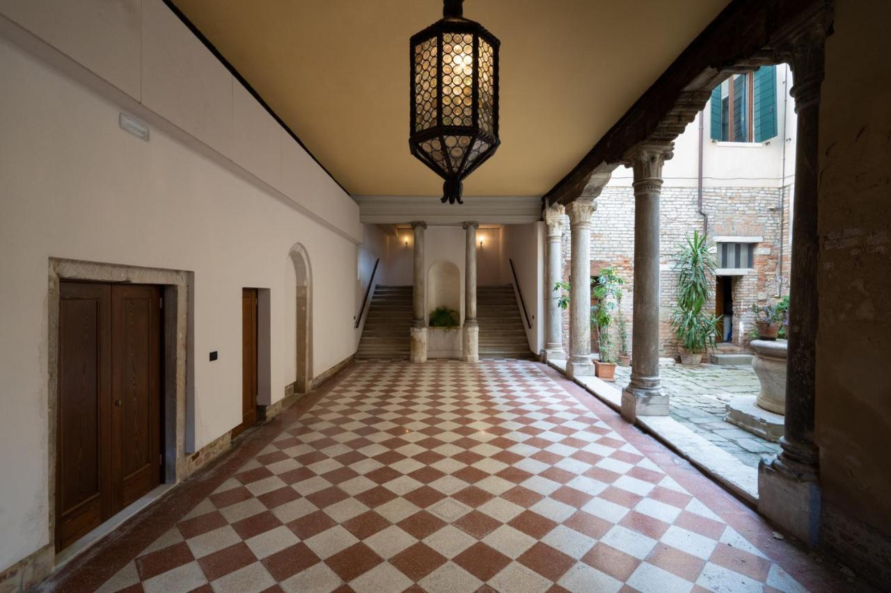 Ca' Longo Palace Damasco Venedig Exterior foto